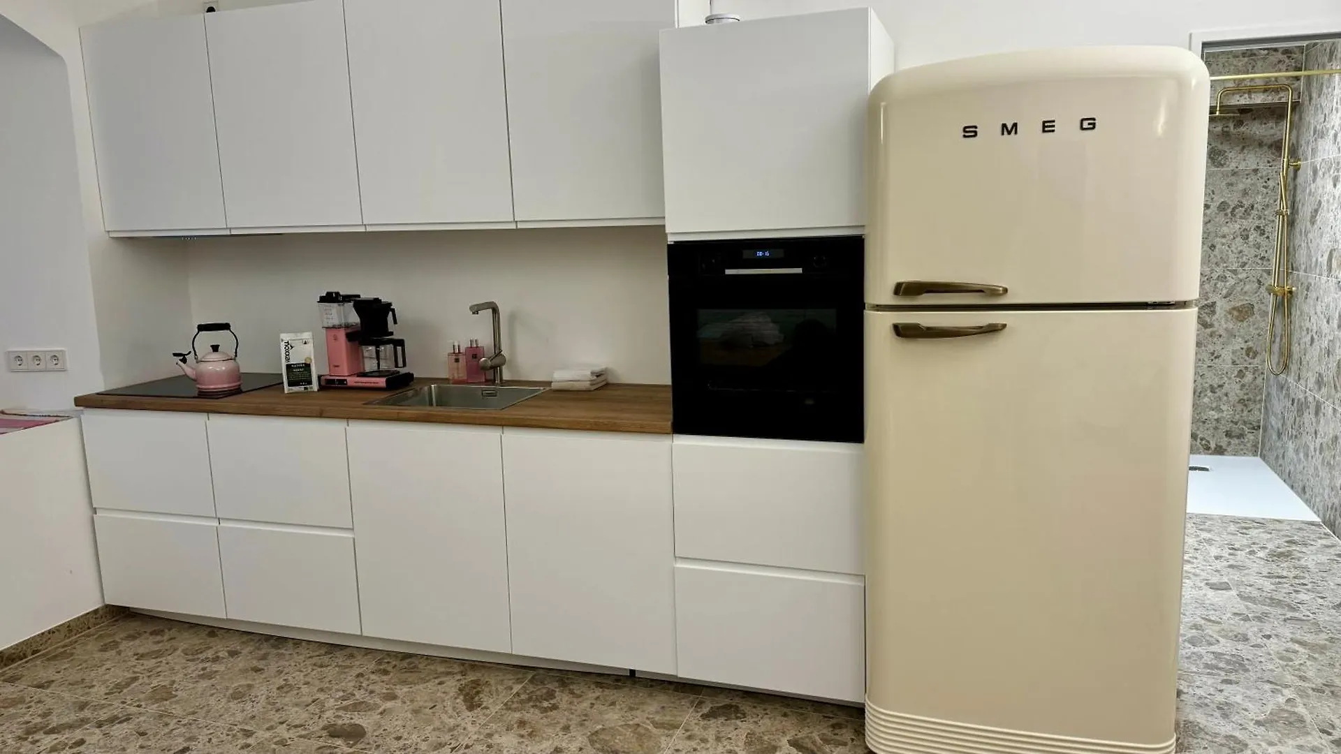 Mitten In Der Koelner City - Design Trifft Altbau ألمانيا